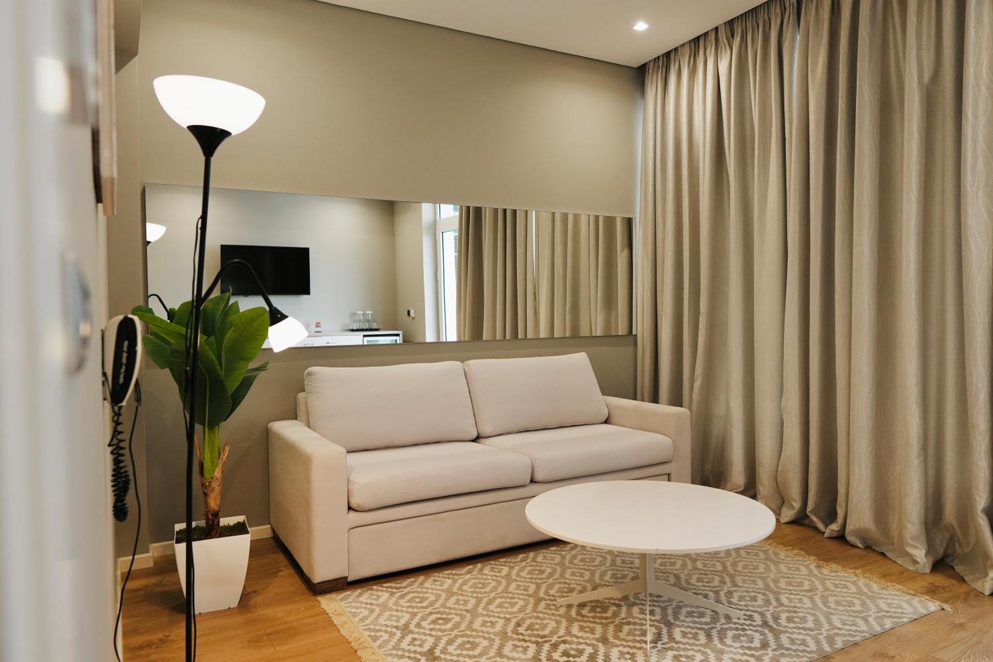 Hotel Blue Sky Sarande Luaran gambar