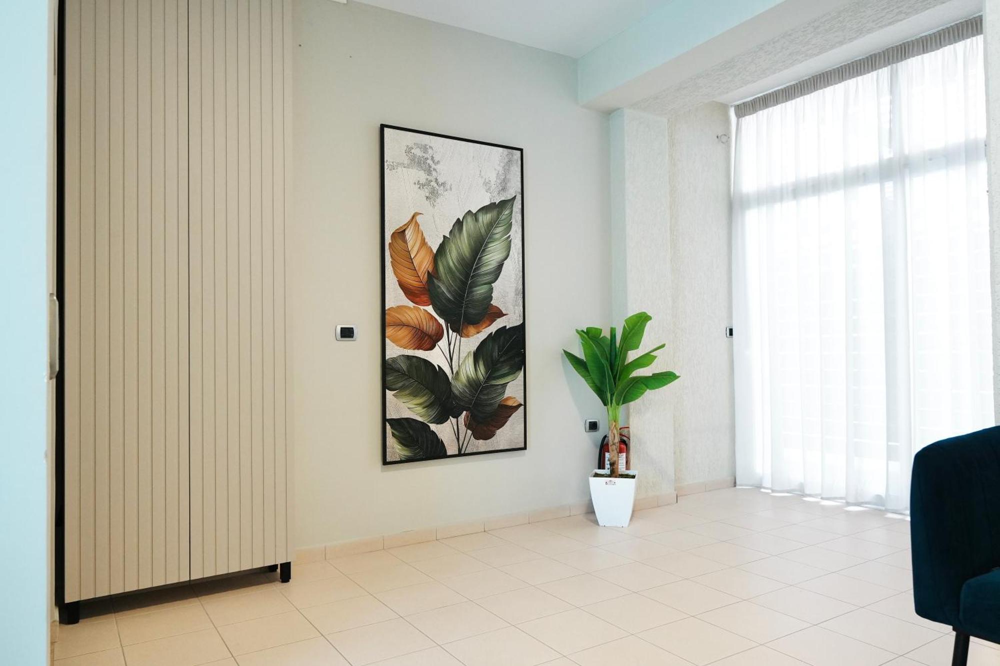 Hotel Blue Sky Sarande Luaran gambar