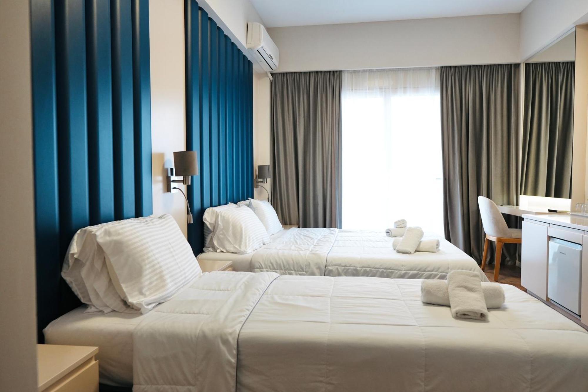 Hotel Blue Sky Sarande Luaran gambar