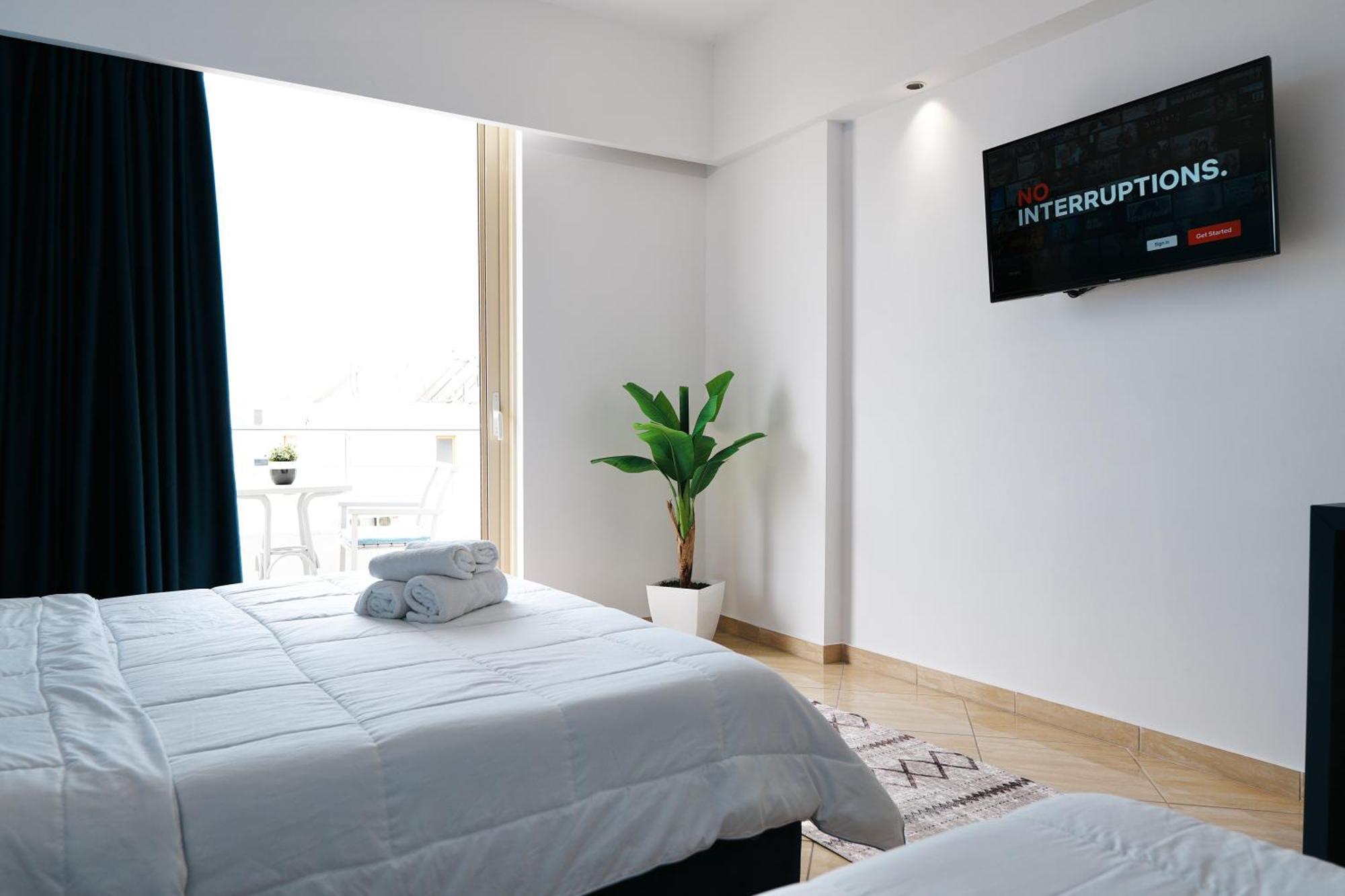 Hotel Blue Sky Sarande Luaran gambar