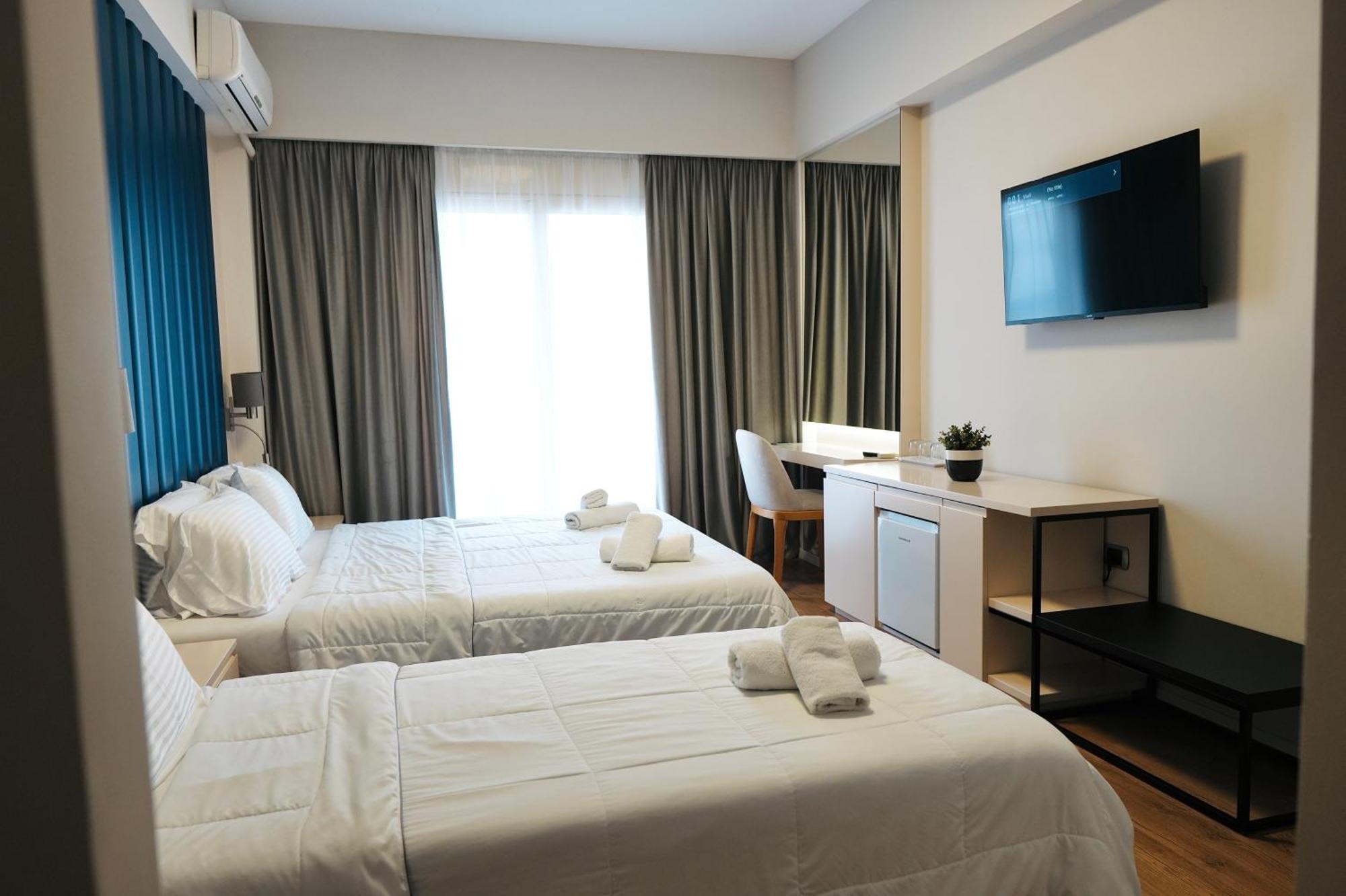 Hotel Blue Sky Sarande Luaran gambar