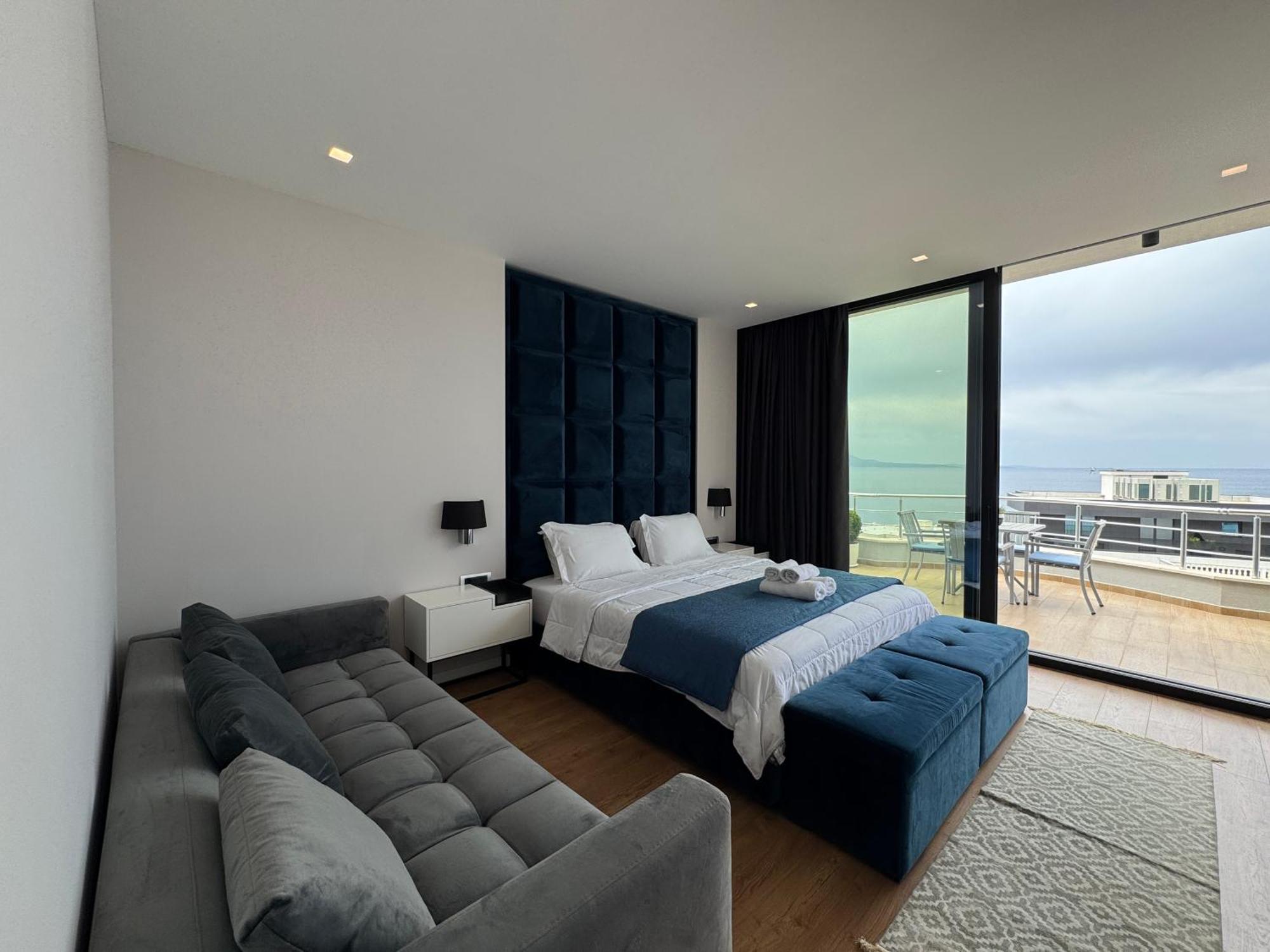 Hotel Blue Sky Sarande Luaran gambar