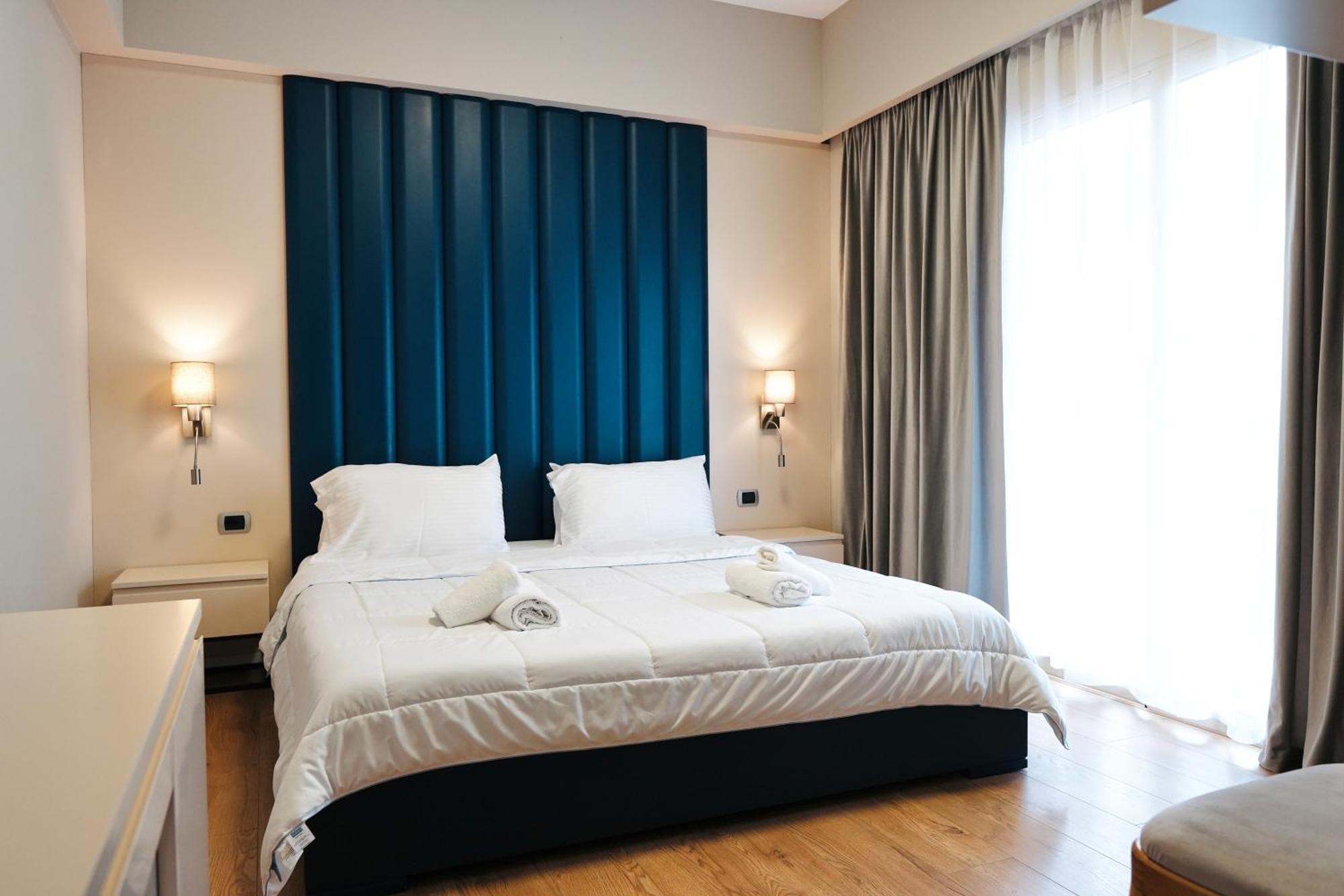 Hotel Blue Sky Sarande Luaran gambar