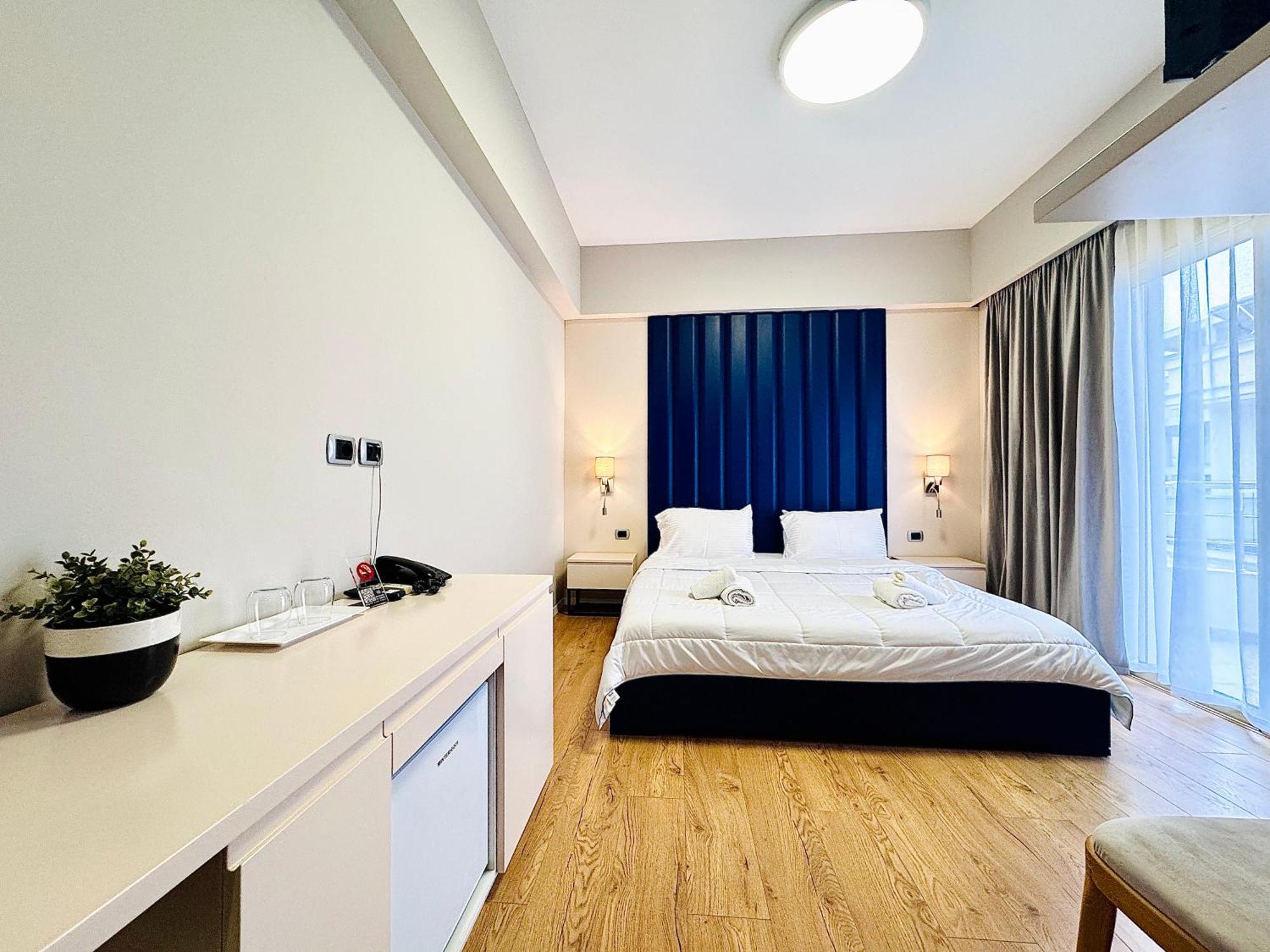 Hotel Blue Sky Sarande Luaran gambar