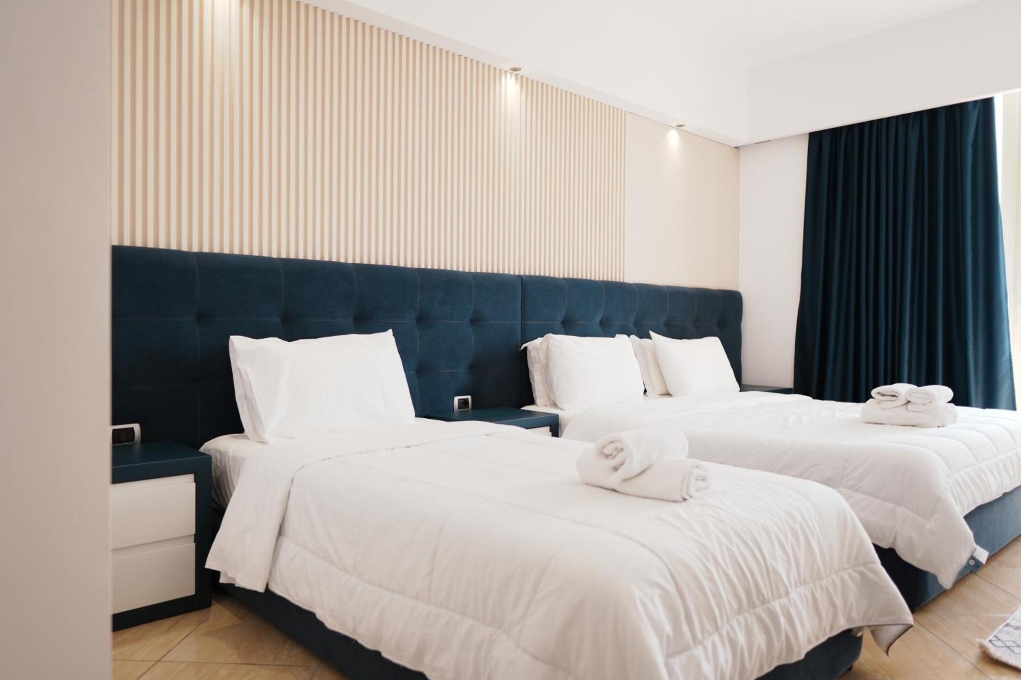 Hotel Blue Sky Sarande Luaran gambar