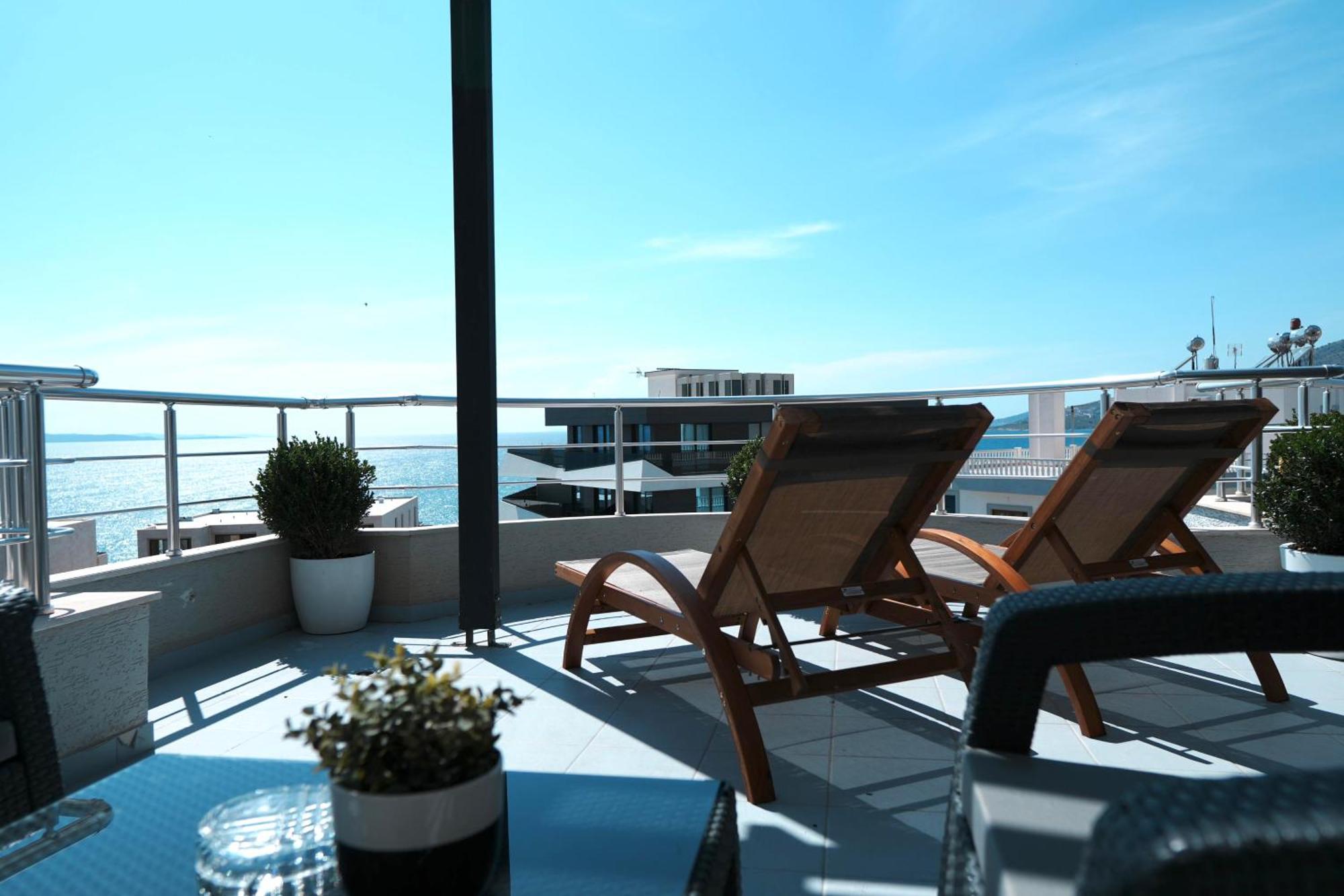 Hotel Blue Sky Sarande Luaran gambar