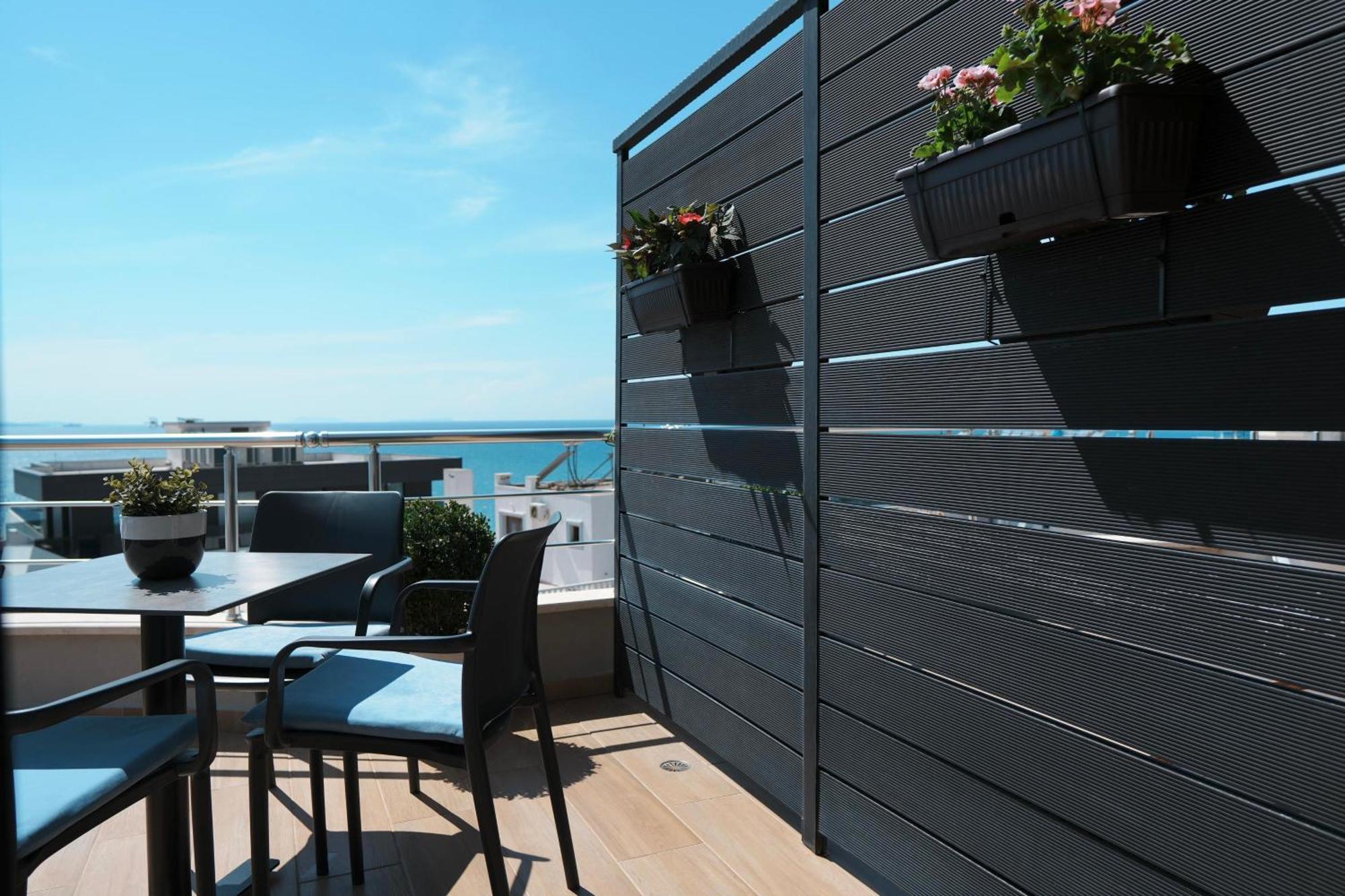 Hotel Blue Sky Sarande Luaran gambar