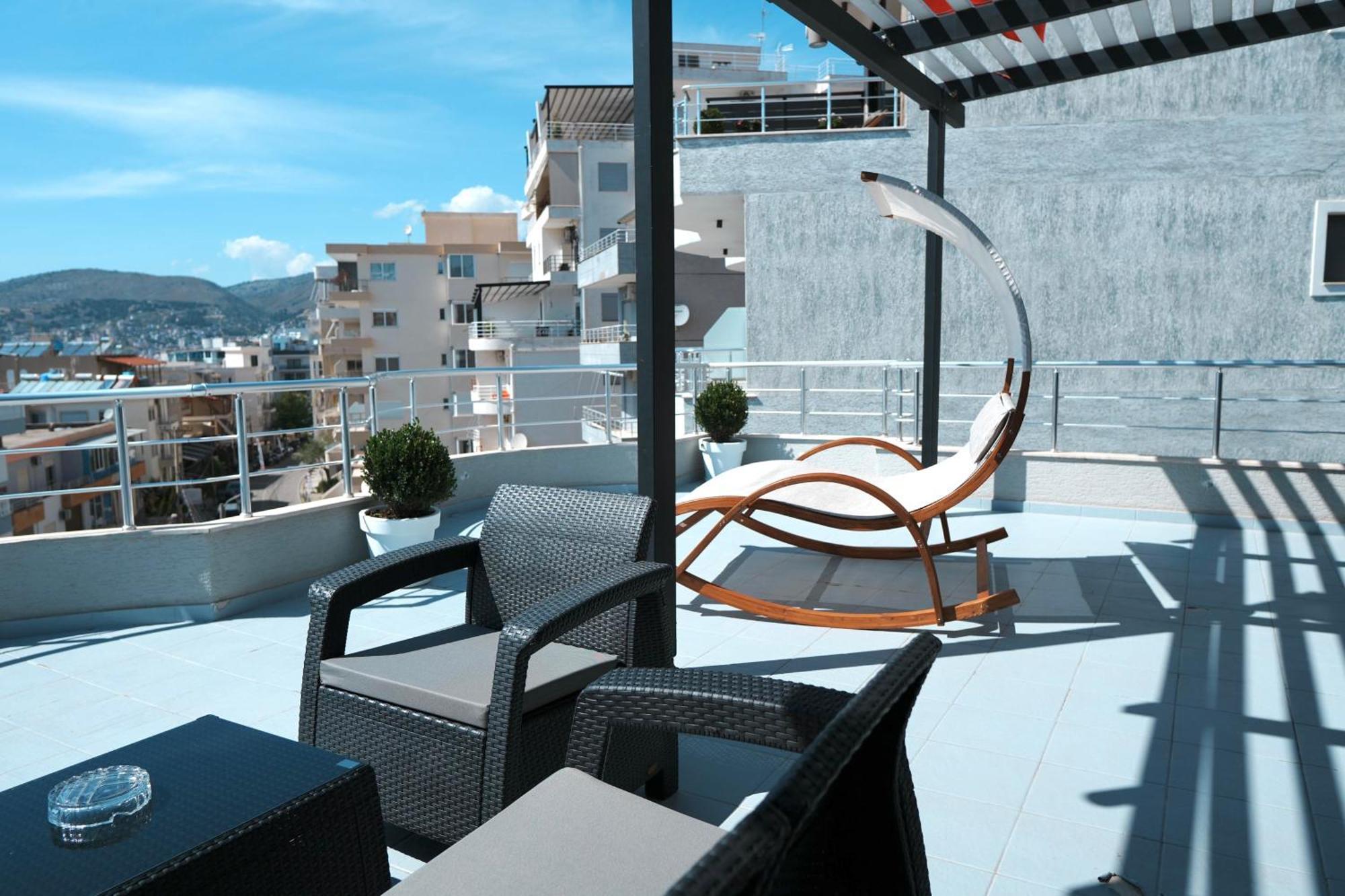 Hotel Blue Sky Sarande Luaran gambar
